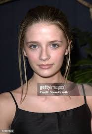 Kate Barton's Instagram, Twitter & Facebook