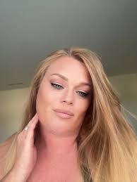 Danielle Wooten's Instagram, Twitter & Facebook