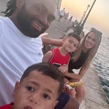 Carlene Daniel (@carlenelou)