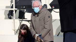 He is an independent, but often votes with the democratic party in the senate. Bernie Sanders Y Michelle Obama Roban Atencion En Investidura De Biden