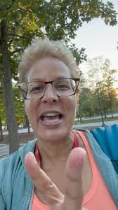 Elly King Lenox for QVC might be known around the Q for beautiful table  settings and elegant flatware, but tonight she gives us the scoop and  serves up...