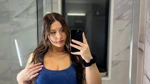 I struggled to get by – but now I pay my rent soaking naked in the bath -  Daily Star