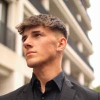 800+ "Wiśniewski" profiles