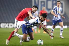 Tribunal O Jogo Pizzi Justificava O Segundo Cartao Amarelo Por Falta Sobre Corona