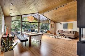 How To Capture The Mid Century Modern Look At Home Mid Century Modern Living Mid Century Modern Interiors Mid Century Modern House