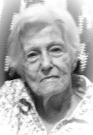 Deena Lawrence's Instagram, Twitter & Facebook