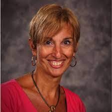 Dora Holmes's Instagram, Twitter & Facebook