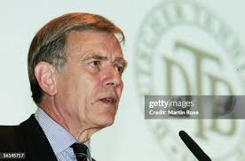 121点のGeorg Freiherr Von Waldenfelsの写真と高解像度写真