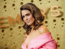 Orlando star Mandy Moore's story inspires ABC pilot