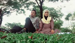 Anisa zahid captivated by the beauty and the richness of his parents to buy walid heart. Kerana Anisa Episod 9