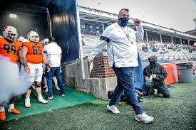 If bret bielema did at illinois what he did at arkansas, he would tie bob blackman for the 9th most career wins of any illini coach, equaling beckman and lovie's combined 29 wins. Illini Football Bret Bielema Gets First Test As Coach With Nebraska