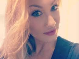 Keri Frank's Instagram, Twitter & Facebook