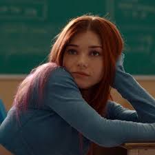 Who's watching Ginny & Georgia Season 3?