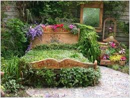 A Realistic Take On Garden Bed Gartenbeet Garten Ideen Garten