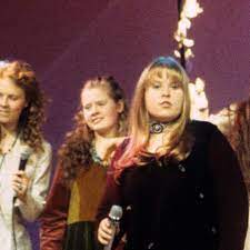 2000 hieß es dann für die hübsche blondine wirklich rückzug aus dem bühnengeschäft. Barby Kelly Wie Krank Ist Sie Wirklich Kelly Family Paddy Kelly Prominente