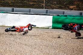 Jorge martin stürzt in seiner aufwärmrunde in den finalen minuten gab es die zeitenjagd für die zehn q2 plätze. Jorge Martins Portimao Horror Crashdaten Motogp