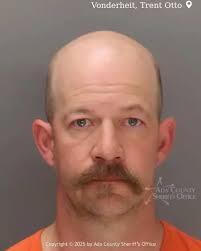 Auburn Police Special Investigations Unit Arrests Suspect Wanted for Rape  of a Child 12/12 On December 11th, the Auburn Police Department's Special  Investigations Unit (SIU) arrested Savarr Austin in Tukwila. Austin had