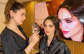 Valentine Makeup Pro Look & Learn