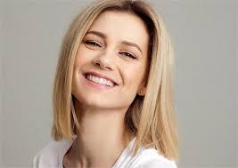 Tournée stoppée et future pièce seule sur scène : la comédienne manchoise Alice  Dufour se confie