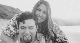 Anna Crossman and Roberto Tomas Hernandez's Wedding Website