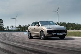 Interested in the 2021 porsche cayenne but not sure where to start? 2020 Porsche Cayenne Turbo S E Hybrid Review
