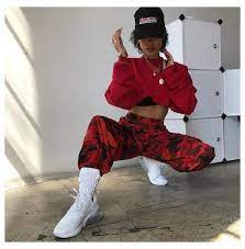 Karmaloop remains the largest store for urban clothing since it opened its doors in 2000. Korean Women Fashion Street Style Casual Koreanwomenfashionstreetstylecasual Womens Stree Korean Fashion Women Streetwear Women Streetwear Fashion Women