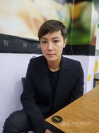 Hocc， 香港。 591,964 個讚 · 15,054 人正在談論這個。 www.hall1c.com ç‚ºé¦™æ¸¯åé€ä¸­ç™¼è²ä½•éŸ»è©© éŸ³æ¨‚æ­¸éŸ³æ¨‚æ˜¯è½å¾Œæƒ³æ³• å¨›æ¨‚ é‡é»žæ–°èž ä¸­å¤®ç¤¾cna