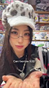 Mollie Beam's Instagram, Twitter & Facebook