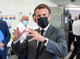 Macron était chaud pour l'octogone vu comment il y est retourné. Scok7t37li8p M