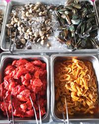 Due to safe distancing measures the buffet is currently a la. Food Review The Best Steamboat Bbq Buffet D Kayangan In Selangor Azwar Syuhada