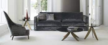 Great gallery with designs by top designers worldwide. 20 Striking Velvet Sofas For Modern Living Rooms