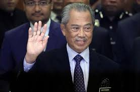 Muhyiddin yassin is expected to delve into issues on mco and government's efforts in combating the muhyiddin yassin says they could still be with their closest family members and stay in contact. Muhyiddin Yassin Young Here S What Happens If You Face Swap Malaysian Politicians Ù…Ø­ÙŠ Ø§Ù„Ø¯ÙŠÙ† Ø¨Ù† Ù…Ø­Ù…Ø¯ ÙŠØ§Ø³ÙŠÙ† Oniduatujuh