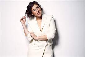 Mayim bialik to guest host 'jeopardy!' after richards' exit. Mayim Bialik Opens Up About Mental Health Call Me Kat And Growing Up Hollywood