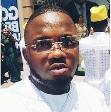 Silas Collins's Instagram, Twitter & Facebook