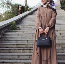 Hijab fashion, makeup looks, how to make. Pinterest Adarkurdish Mode Abaya Pakaian Casual Hijab Outfit