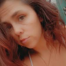 Brandi Crouse's Instagram, Twitter & Facebook