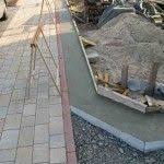 Bau Einer Bruchsteinmauer Als Abgrenzung Zur Strasse Gartenbau Selber Gemacht Gartenbau Bau Garten