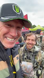 I found an AMISH RED HOT CHILLI PEPPERS FRONTMAN? Tell me this doesn’t look  like a PA Amish Anthony Kiedis! He’s even sipping a cold one.