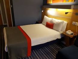 A central croydon hotel with bright, thoughtfully designed rooms and breakfast included. Holiday Inn Express Croydon Picture Of Holiday Inn Express London Croydon Tripadvisor