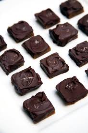 In a large bowl, combine the flour, cocoa powder, baking soda, salt, optional chips, and sweetener, and stir very well. Low Calorie Chocolate Desserts Popsugar Fitness