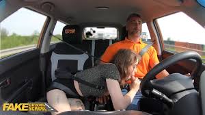 ช่วยตัวเองบนรถ แอร์โฮสเตสนอนสะบัด