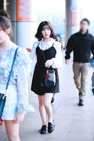 Gfriend Is A Six Member Girl Group That Debuted January 16th 2015 Under Source Music Members Fashion Airport Fashion Kpop Airport Style