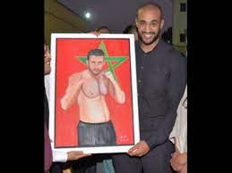 Adı son olarak cristiano ronaldo ile verdiği samimi görüntülerle anılan dünyaca ünlü kick boks sporcusu badr hari, 2 yıl hapis cezasına çarptırıldı. Badr Hari From The Kenitra Central Prison In Morocco Sends A Message Of Hope Youtube