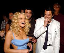 Jessica Simpson Had Emotional Affair with Johnny Knoxville