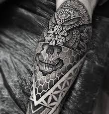 From ancient monuments to diamonds, discover peculiar patterns in these best sacred geometry tattoos for men. Skull Geometric Leg Tattoo Lotus Mandala Tattoo Black Background Leg Tattoo Men Leg Tattoos Mandala Thigh Tattoo