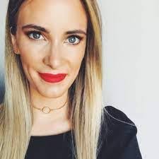 Adele Elliott's Instagram, Twitter & Facebook