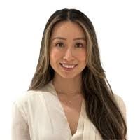 Donna Mah's Instagram, Twitter & Facebook