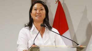 Los últimos meses de la presidencia de pedro pablo kuczynski estuvieron marcados por el enfrentamiento entre keiko y kenji, los dos herederos políticos de alberto fujimori. Podra Keiko Fujimori Superar La Sombra De Su Padre Y Ser La Primera Mujer Presidenta De Peru Bbc News Mundo