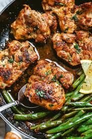 Lemon Garlic Butter Chicken And Green Beans Skillet Chicken Recipes Eatwell101 Recipes S Chicken Skillet Recipes Chicken Recipes Chicken Dinner Recipes