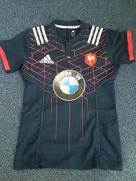Elle rassemble les meilleurs joueurs de france sous le patronage de l'u.s.f.s.a. Rugby 5 Marques Prioritaires Pour Le Sponsoring Maillot Du Xv De France Sportbuzzbusiness Fr